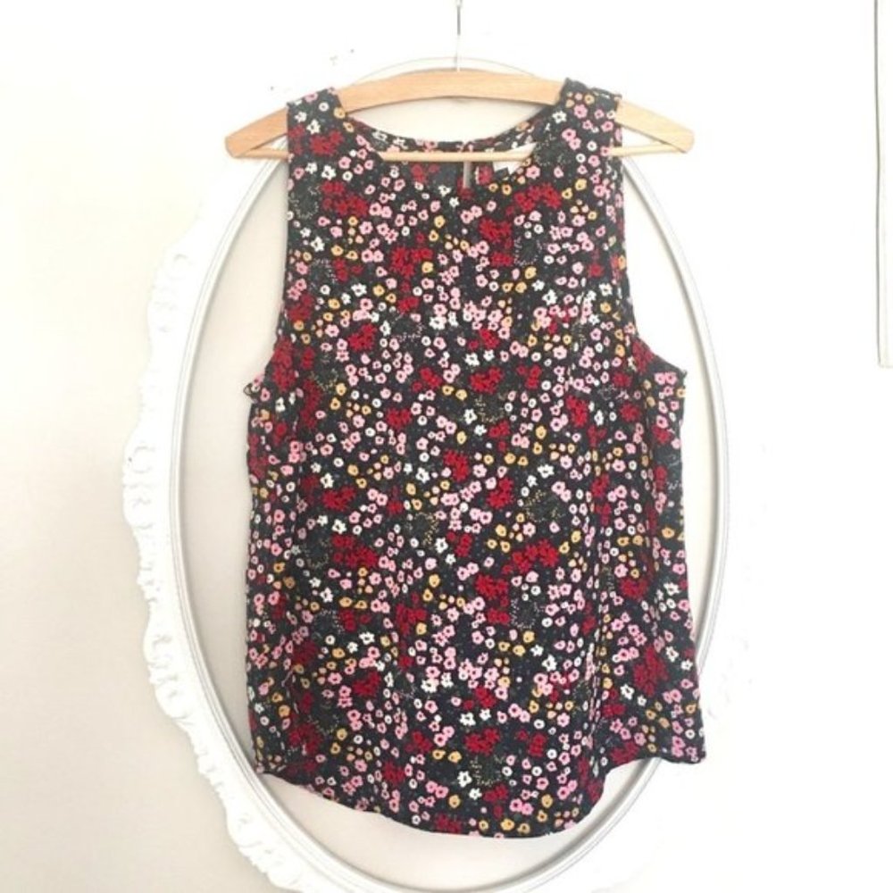 14th & Union navy spring dainty floral tank top